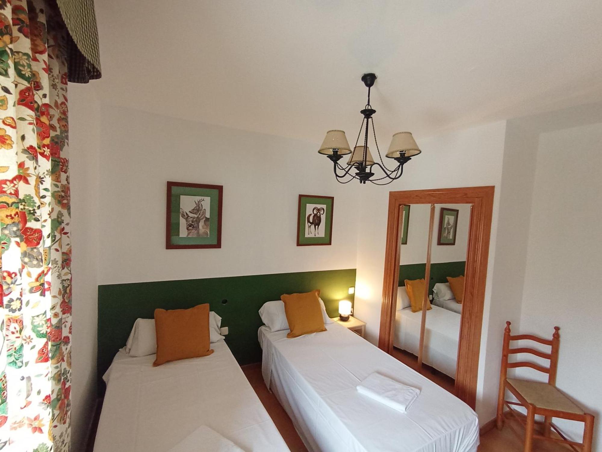 Hostal Rural Alto Tajo Poveda Poveda de la Sierra ภายนอก รูปภาพ