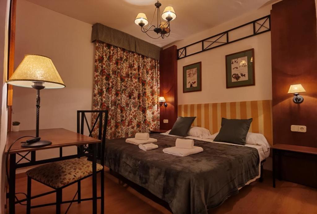 Hostal Rural Alto Tajo Poveda Poveda de la Sierra ภายนอก รูปภาพ