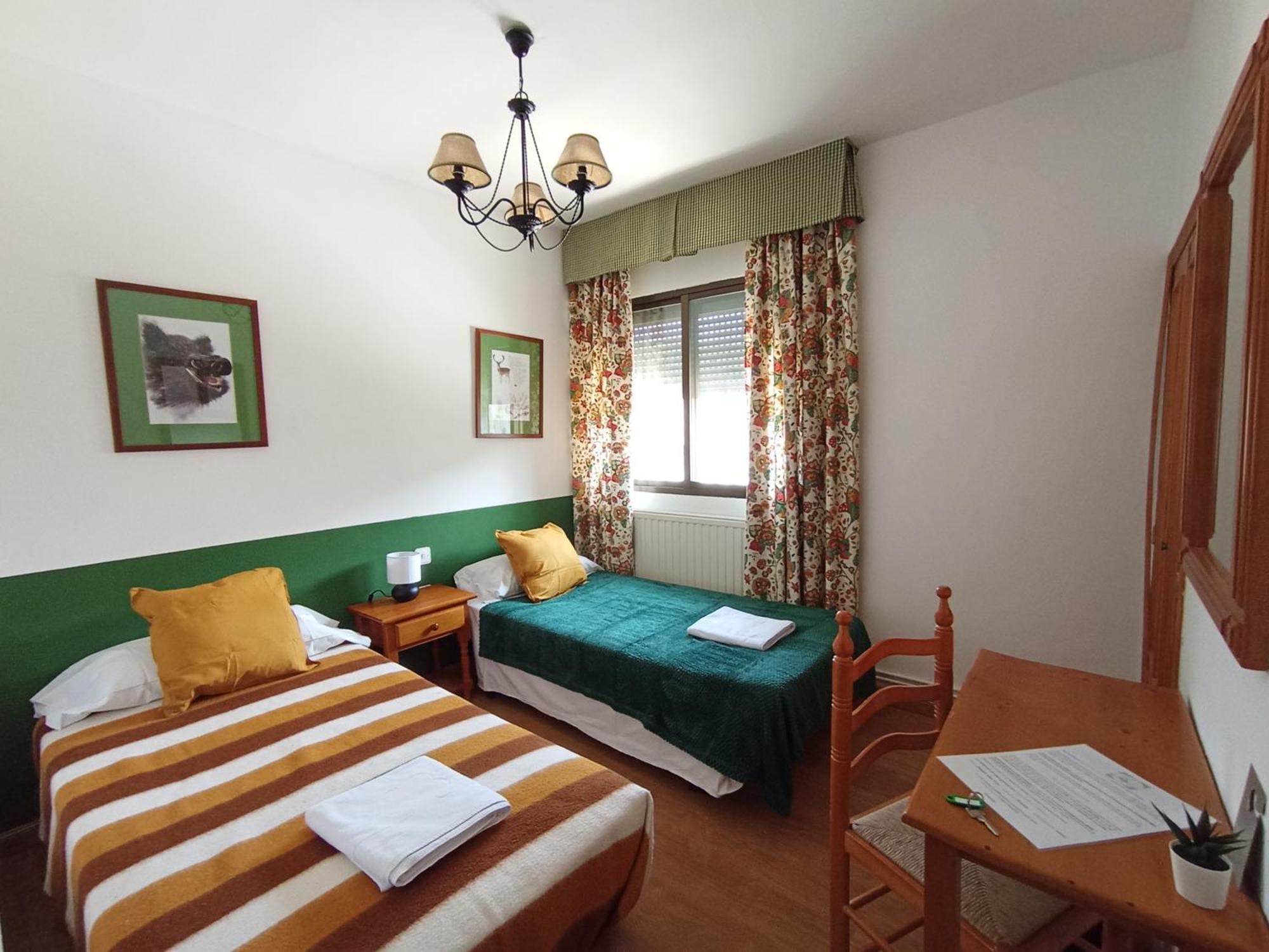 Hostal Rural Alto Tajo Poveda Poveda de la Sierra ภายนอก รูปภาพ