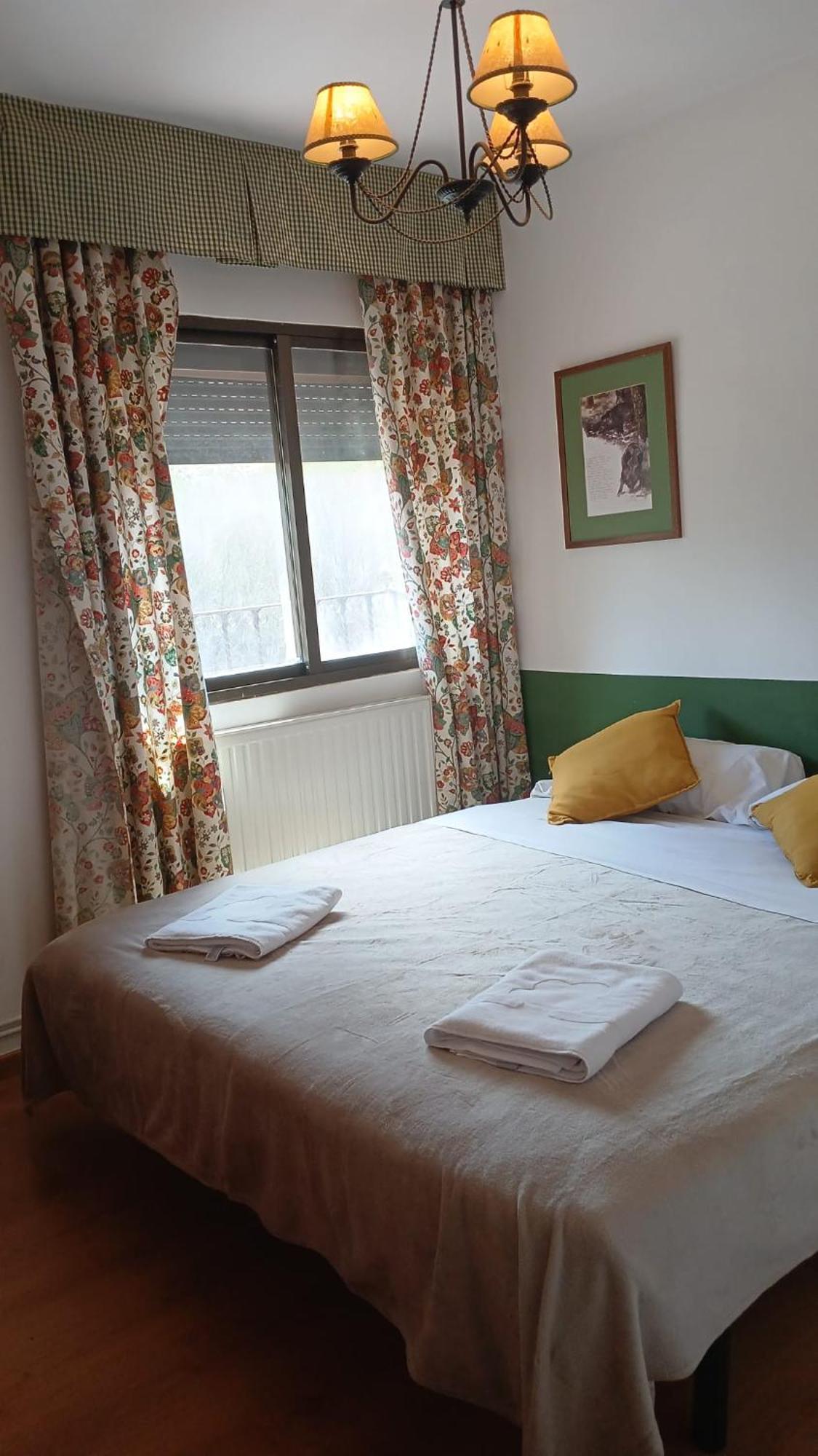 Hostal Rural Alto Tajo Poveda Poveda de la Sierra ภายนอก รูปภาพ